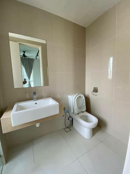 Servis Apartment untuk Disewa di Southbank Residence - Louis Chen - Bathroom - PropertyGuru.com.my