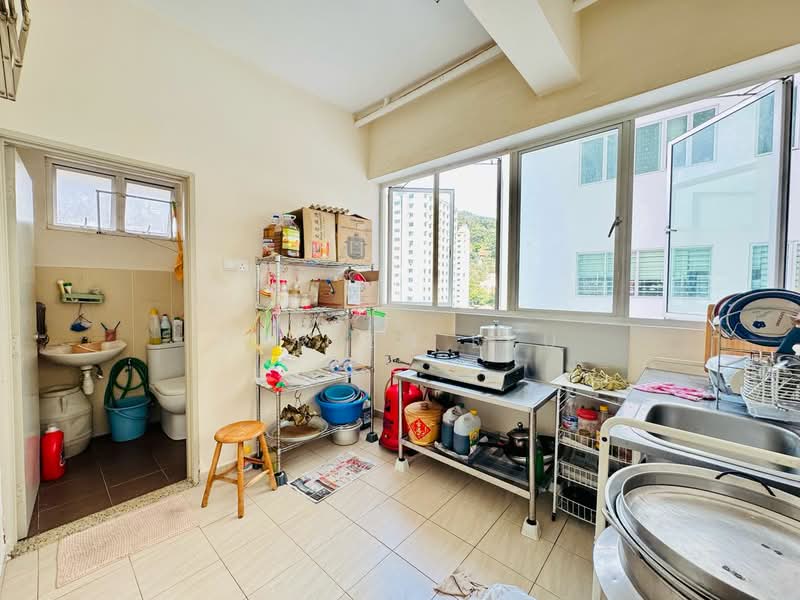 Condominium for Sale at Pine Residence - Darren Lau - Kitchen - PropertyGuru.com.my