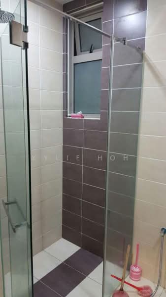 Kondominium untuk Disewa di Shaftsbury Residence - Kylie Hoh - Bathroom - PropertyGuru.com.my