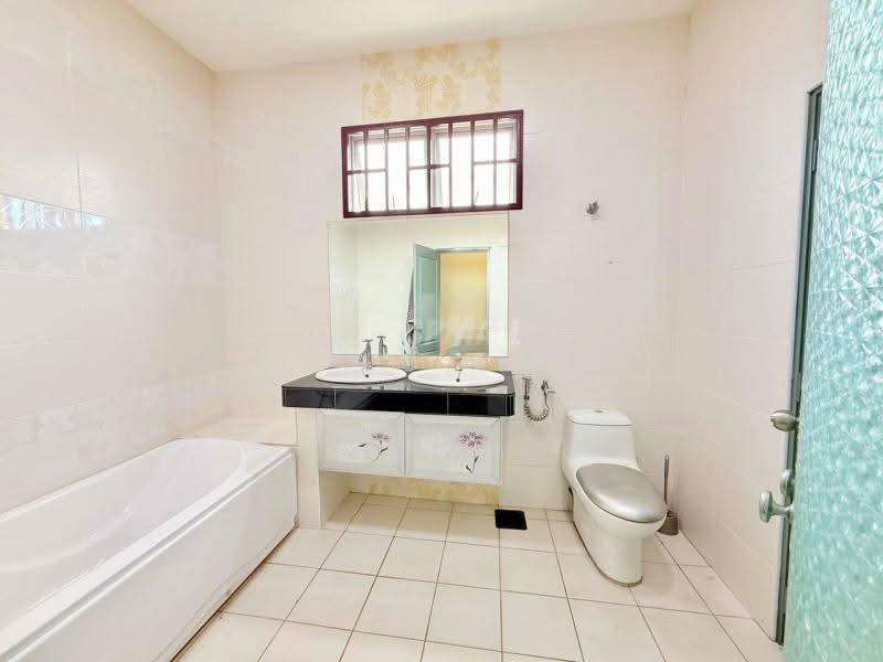 2-storey Terraced House for Sale in Lembah Keramat (Ulu Kelang) - Rena Rahman - Bathroom - PropertyGuru.com.my