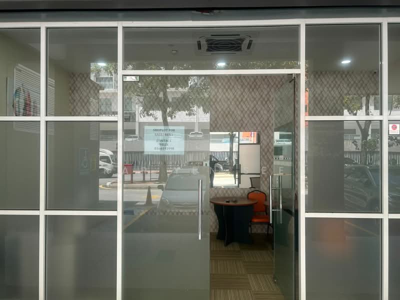 Pejabat untuk Disewa di Petaling Jaya (Selangor) - Kar Yen See - Entrance - PropertyGuru.com.my