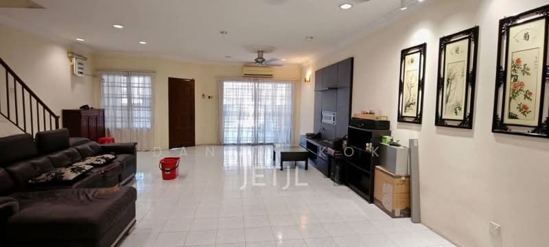 Rumah Teres 2 Tingkat untuk Dijual di Taman Saga (Klang) - Daniel Kok - Living Room - PropertyGuru.com.my