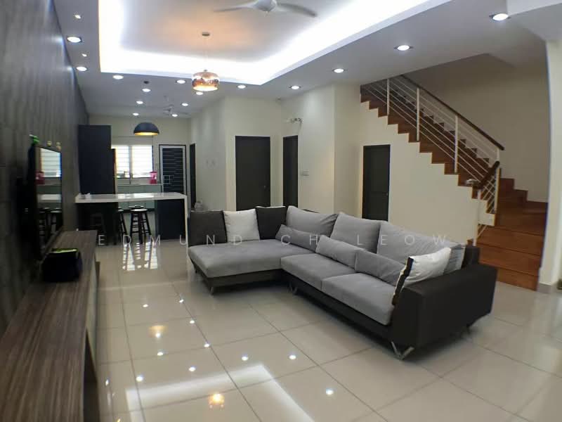 Rumah Teres untuk Dijual di Batu Caves (Selangor) - Edmund CH Leow - Living Room - PropertyGuru.com.my