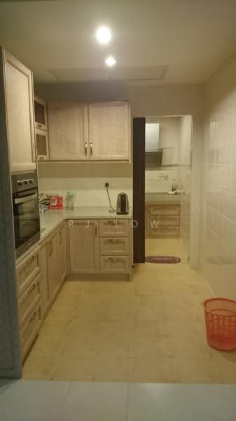Kondominium untuk Dijual di D'Melor Condominium - PJ Low - Kitchen - PropertyGuru.com.my