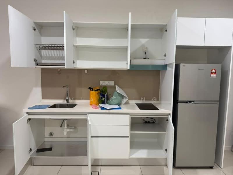 Servis Apartment untuk Disewa di Residential Suites @ HighPark - Mia Ching - Kitchen - PropertyGuru.com.my
