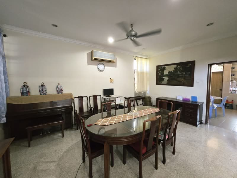 Bungalow for Sale in Taman Canning (Ipoh) - YY Cheah - Dining Room - PropertyGuru.com.my