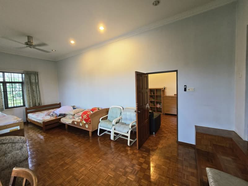 Bungalow for Sale in Taman Canning (Ipoh) - YY Cheah - Bedroom - PropertyGuru.com.my