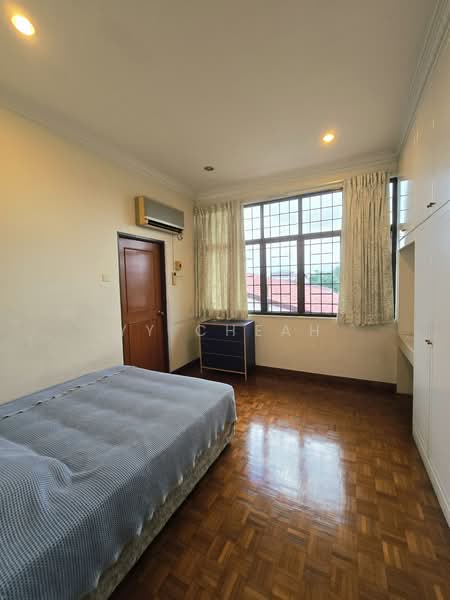 Bungalow for Sale in Taman Canning (Ipoh) - YY Cheah - Bedroom - PropertyGuru.com.my