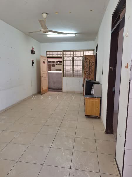 Pangsapuri untuk Dijual di Mentari Court - Wesley Fu - Living Room - PropertyGuru.com.my