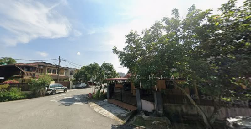 2-storey Terraced House for Sale in Taman Sungai Besi Indah (Seri Kembangan) - Henry Chia - Exterior - PropertyGuru.com.my