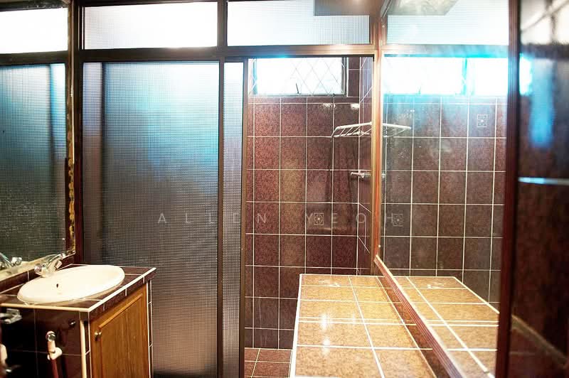 Bungalow for Sale in Minden Heights (Gelugor) - Allen Yeoh - Bathroom - PropertyGuru.com.my