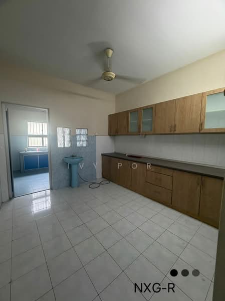 Rumah Teres 2 Tingkat untuk Dijual di Bandar Bukit Tinggi (Klang) - Ivy Por - Kitchen - PropertyGuru.com.my