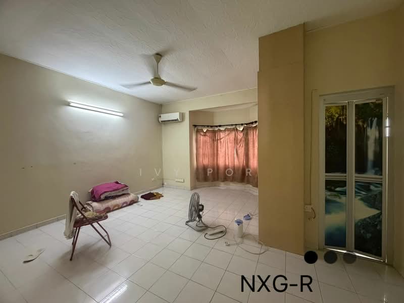 Rumah Teres 2 Tingkat untuk Dijual di Bandar Bukit Tinggi (Klang) - Ivy Por - Living Room - PropertyGuru.com.my