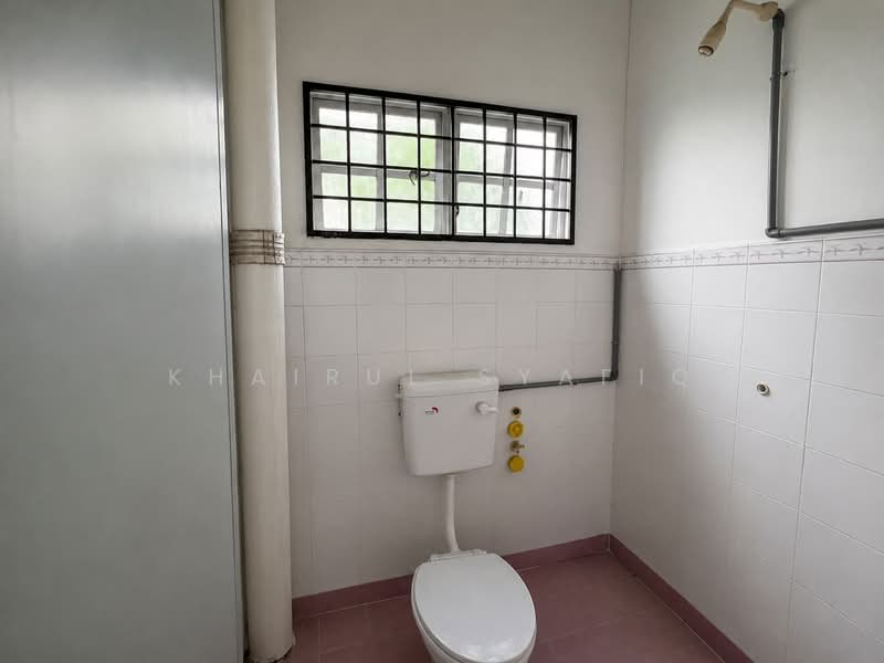 Rumah Teres 2 Tingkat untuk Dijual di Bandar Puncak Alam (Puncak Alam) - Khairul Syafiq - Bathroom - PropertyGuru.com.my