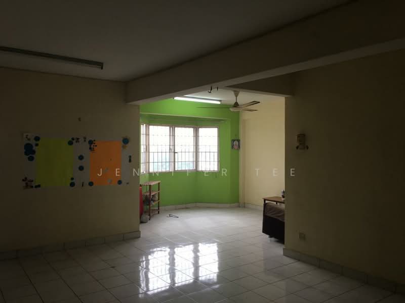 Apartment for Sale at Aman Dua - Jennifer Tee - Living Room - PropertyGuru.com.my