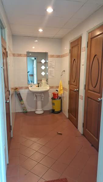 2-storey Terraced House for Sale in Bandar Utama (Selangor) - Fatin Azemi - Bathroom - PropertyGuru.com.my