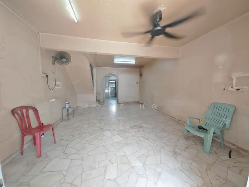 2-storey Terraced House for Sale in Taman Desa Cemerlang (Ulu Tiram) - Royz Ng - Interior - PropertyGuru.com.my