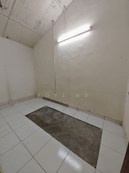 2-storey Terraced House for Sale in Taman Desa Cemerlang (Ulu Tiram) - Royz Ng - Interior - PropertyGuru.com.my