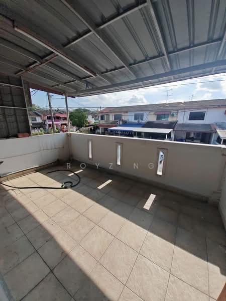 2-storey Terraced House for Sale in Taman Desa Cemerlang (Ulu Tiram) - Royz Ng - Balcony - PropertyGuru.com.my
