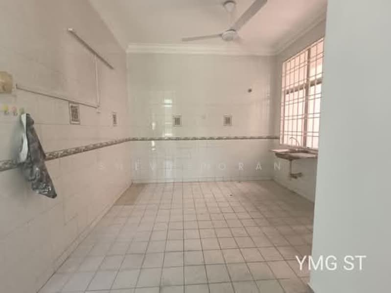Rumah Berkembar untuk Dijual di Bandar Bukit Raja (Klang) - Ivy Por - Kitchen - PropertyGuru.com.my