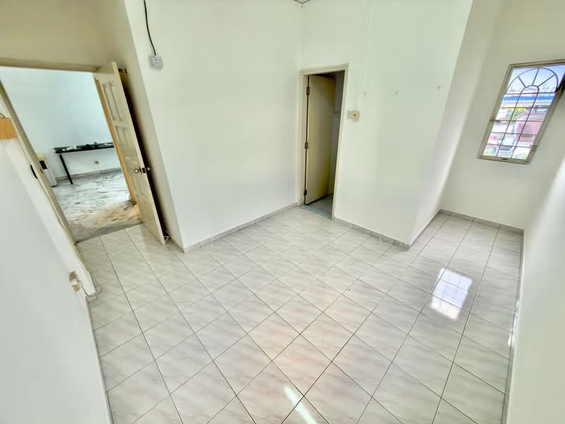 Apartment for Sale at Kasturi Apartment - Azli Ibrahim - Interior - PropertyGuru.com.my