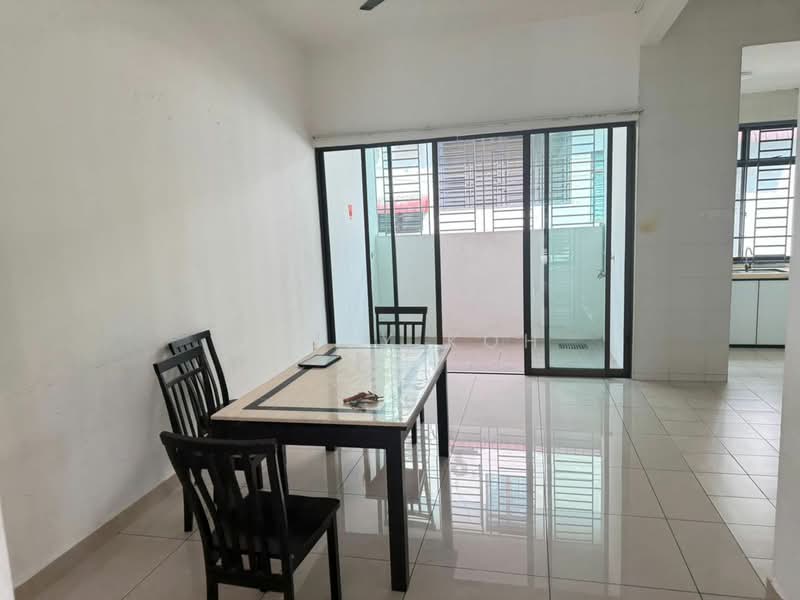2-storey Terraced House for Rent in Taman Laguna (Johor Bahru) - Jessy Koh - Dining Room - PropertyGuru.com.my