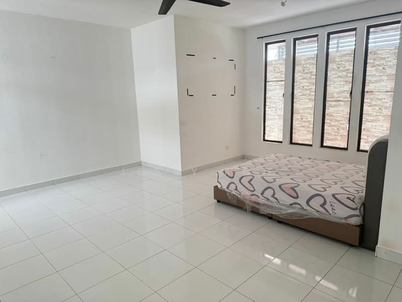 2-storey Terraced House for Rent in Taman Laguna (Johor Bahru) - Jessy Koh - Bedroom - PropertyGuru.com.my