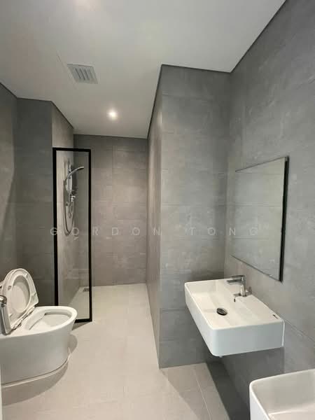 Servis Apartment untuk Disewa di Cubic Botanical - Gordon Tong - Bathroom - PropertyGuru.com.my