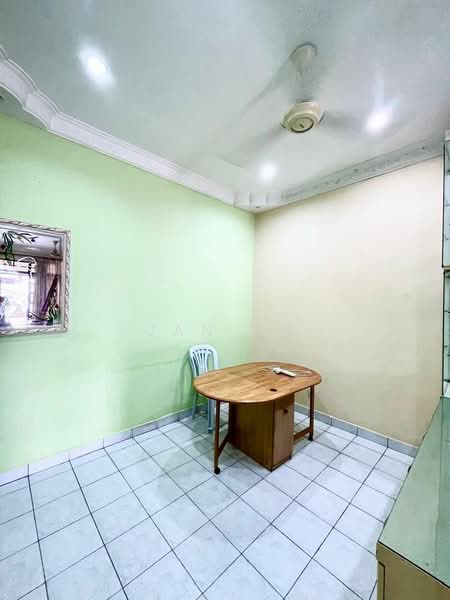 Rumah Teres 1 Tingkat untuk Dijual di Taman Pelangi Indah (Ulu Tiram) - JAN AU - Interior - PropertyGuru.com.my