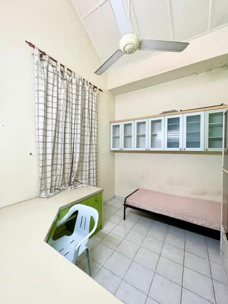 Rumah Teres 1 Tingkat untuk Dijual di Taman Pelangi Indah (Ulu Tiram) - JAN AU - Bedroom - PropertyGuru.com.my