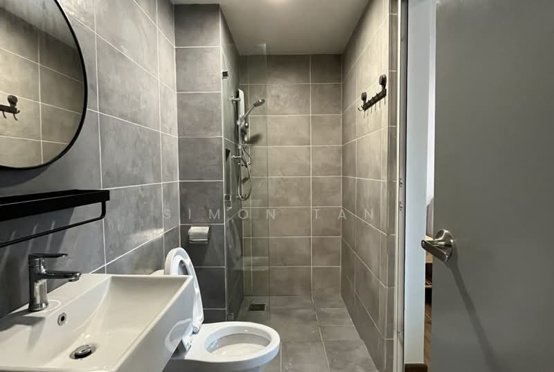 Servis Apartment untuk Disewa di 121 Residences - Simon Tan - Bathroom - PropertyGuru.com.my