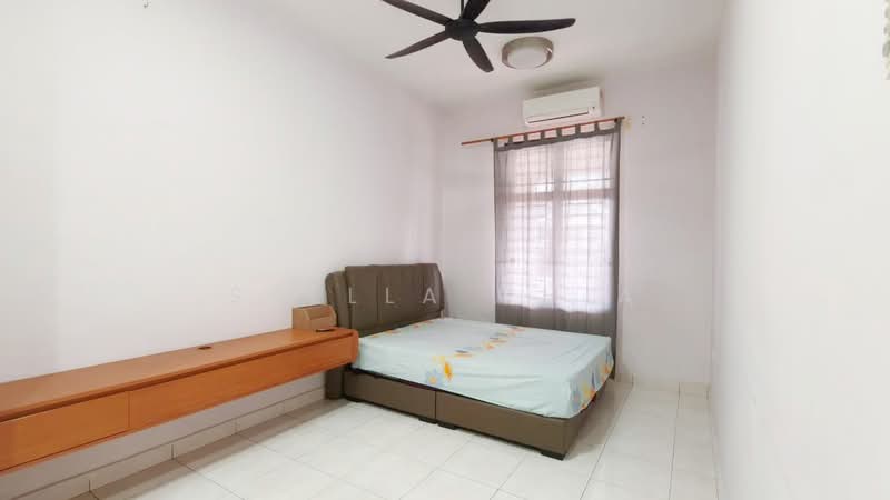 1-storey Terraced House for Rent in Johor Bahru (Johor) - Stella Chia - Bedroom - PropertyGuru.com.my