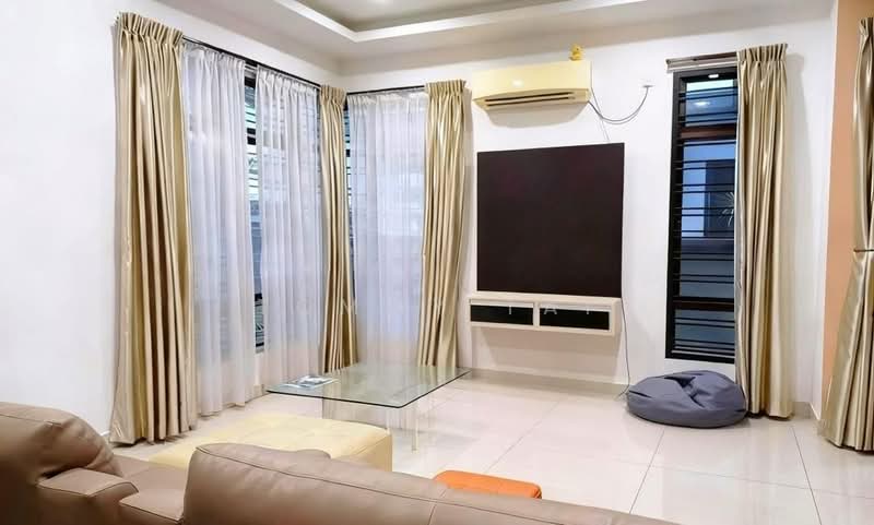 Cluster House for Sale in Taman Nusa Bestari (Iskandar Puteri (Nusajaya)) - Tommy Tai - Living Room - PropertyGuru.com.my