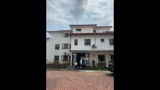 Rumah Bandar untuk Dijual di Bandar Pinggiran Subang (Shah Alam) - Leon Lim - PropertyGuru.com.my