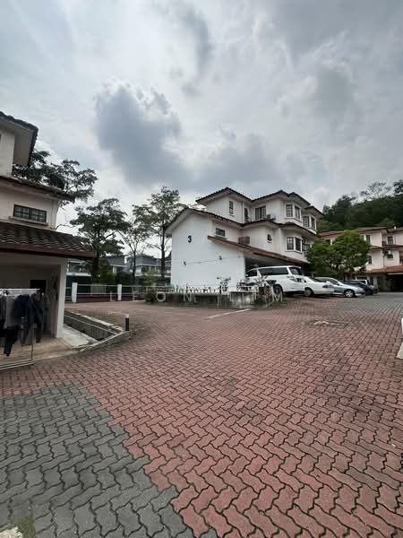 Rumah Bandar untuk Dijual di Bandar Pinggiran Subang (Shah Alam) - Leon Lim - PropertyGuru.com.my