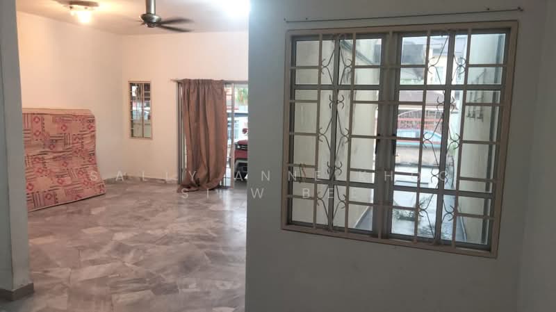 Rumah Teres 2 Tingkat untuk Disewa di Taman Wawasan (Puchong) - Sally Anne Khoo Siew bee - Living Room - PropertyGuru.com.my