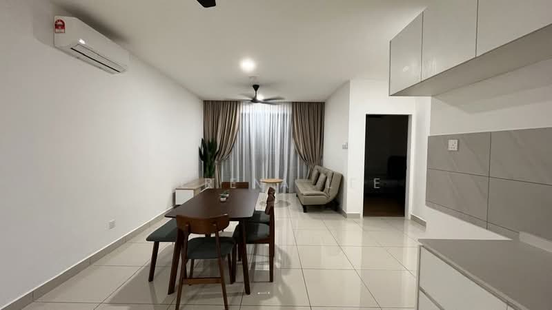 Servis Apartment untuk Disewa di AraTre' Residences - Serena Lee - Living Room - PropertyGuru.com.my