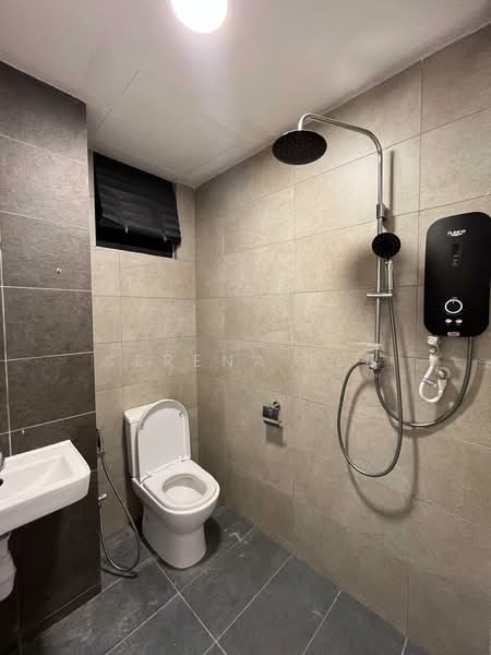 Servis Apartment untuk Disewa di AraTre' Residences - Serena Lee - Bathroom - PropertyGuru.com.my