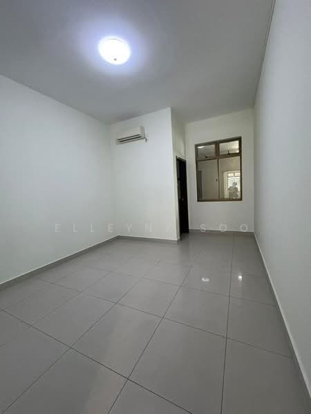 2-storey Terraced House for Sale in Taman Molek (Johor Bahru) - Elleyna Soo - Interior - PropertyGuru.com.my