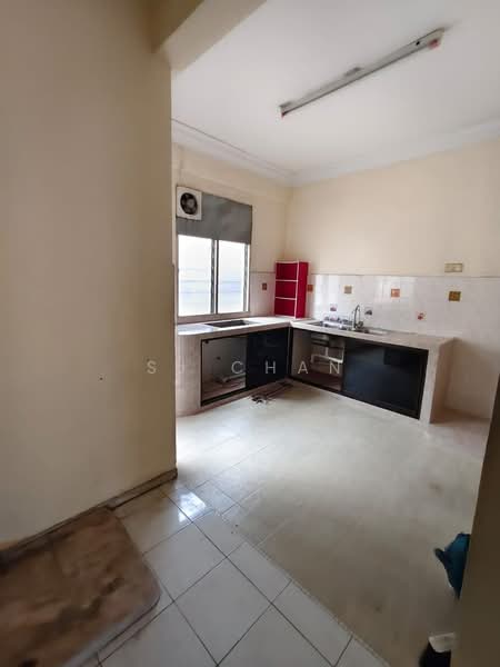 Apartment for Rent at Sri Awana Townhouse - SJ CHAN - Kitchen - PropertyGuru.com.my
