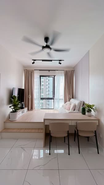 Servis Apartment untuk Disewa di Cubic Botanical - Gordon Tong - Living Room - PropertyGuru.com.my