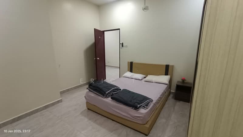 Cluster House for Sale in Nusantara Prima (Gelang Patah) - Eric Tee - Bedroom - PropertyGuru.com.my