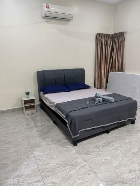 Cluster House for Sale in Nusantara Prima (Gelang Patah) - Eric Tee - Bedroom - PropertyGuru.com.my