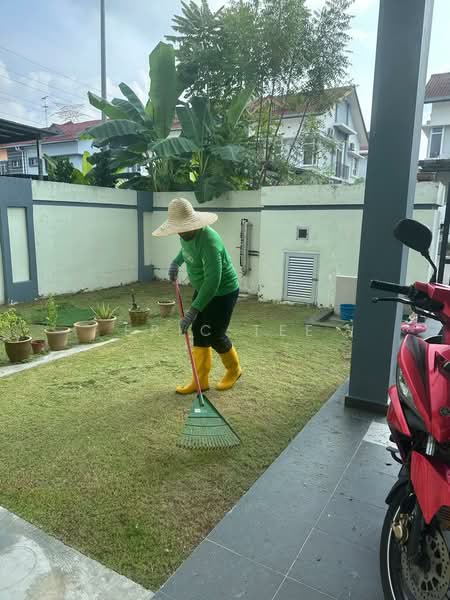 Cluster House for Sale in Nusantara Prima (Gelang Patah) - Eric Tee - Garden - PropertyGuru.com.my
