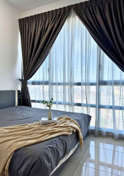 Kondominium untuk Disewa di Queens Residences Q2 @ Queens Waterfront - Clifton Chee - Bedroom - PropertyGuru.com.my