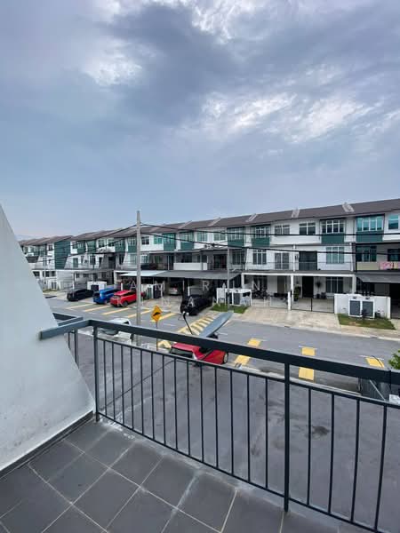 Rumah Teres 2 Tingkat untuk Disewa di Taman Scientex Rawang (Rawang) - Amirun Kinanah - Exterior - PropertyGuru.com.my