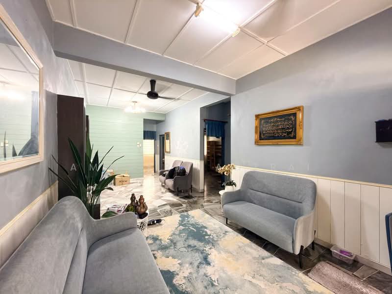 1-storey Terraced House for Sale in Bandar Tun Hussein Onn (Cheras) - Ammeer Nadzrai - Living Room - PropertyGuru.com.my