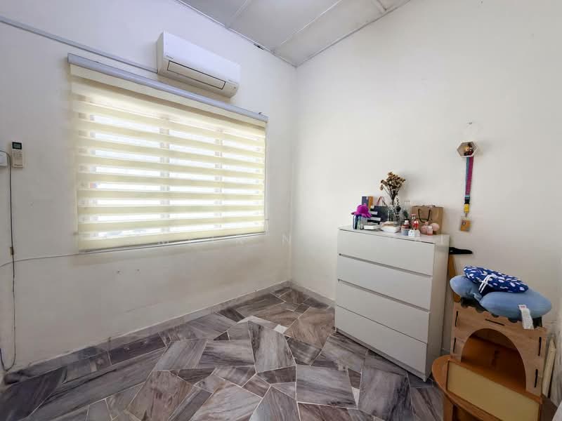 1-storey Terraced House for Sale in Bandar Tun Hussein Onn (Cheras) - Ammeer Nadzrai - Bedroom - PropertyGuru.com.my