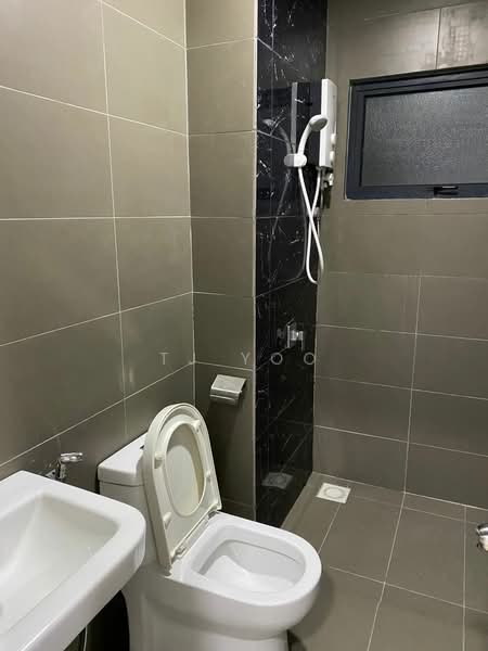 Service Residence for Rent at Residensi Bukit Tiara - TJ Yoo - Bathroom - PropertyGuru.com.my