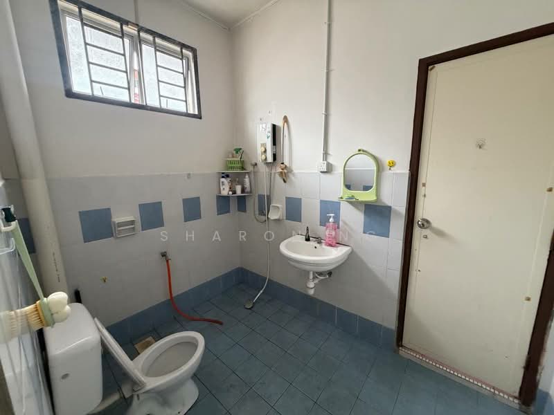 2-storey Terraced House for Sale in Taman Nusa Bestari 2 (Iskandar Puteri (Nusajaya)) - Sharon Ng - Bathroom - PropertyGuru.com.my